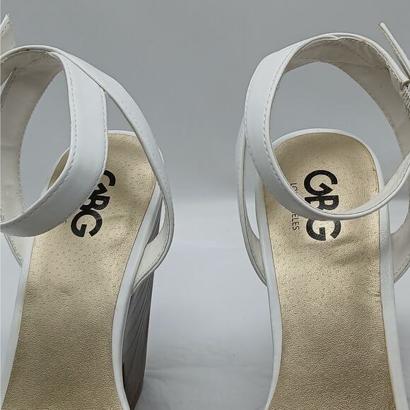 GBG Los Angeles Selah Platform Shoes Womens 8.5M White Faux Leather Sandals - Picture 9 of 14